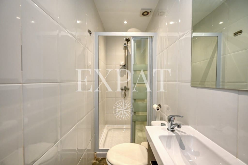 4 sypialnia Finka/Dom wiejski na sprzedaż w Sayalonga z basenem - 798 000 € (Ref: 9276059)