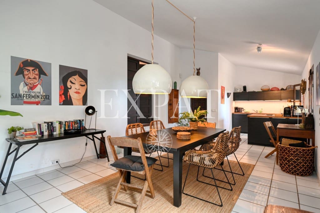 4 sypialnia Finka/Dom wiejski na sprzedaż w Sayalonga z basenem - 798 000 € (Ref: 9276059)