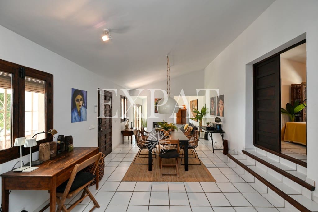 4 sypialnia Finka/Dom wiejski na sprzedaż w Sayalonga z basenem - 798 000 € (Ref: 9276059)