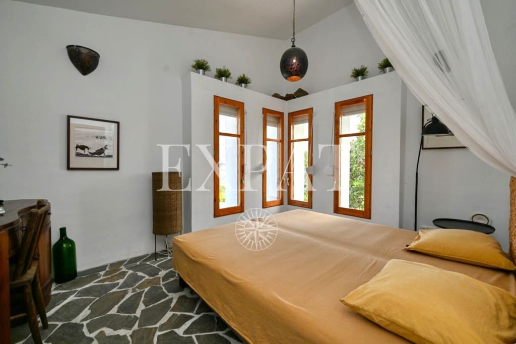 4 sypialnia Finka/Dom wiejski na sprzedaż w Sayalonga z basenem - 798 000 € (Ref: 9276059)