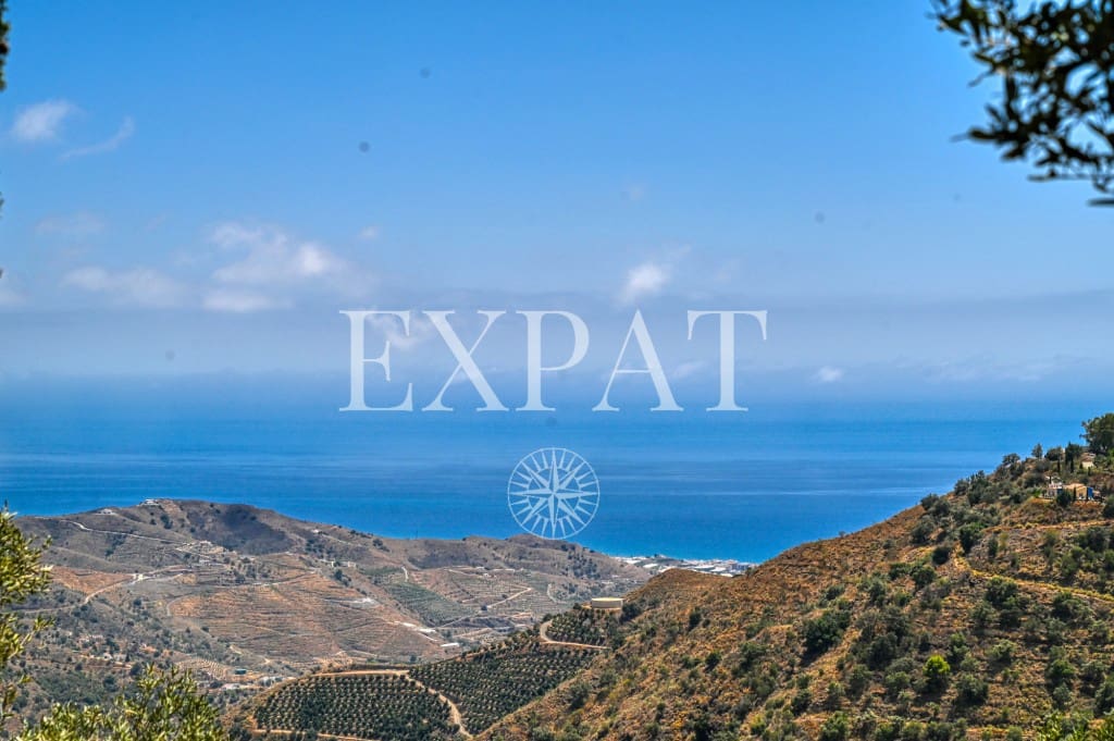 4 sypialnia Finka/Dom wiejski na sprzedaż w Sayalonga z basenem - 798 000 € (Ref: 9276059)