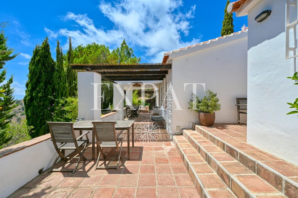 4 sypialnia Finka/Dom wiejski na sprzedaż w Sayalonga z basenem - 798 000 € (Ref: 9276059)