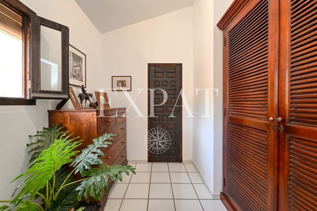 4 sypialnia Finka/Dom wiejski na sprzedaż w Sayalonga z basenem - 798 000 € (Ref: 9276059)