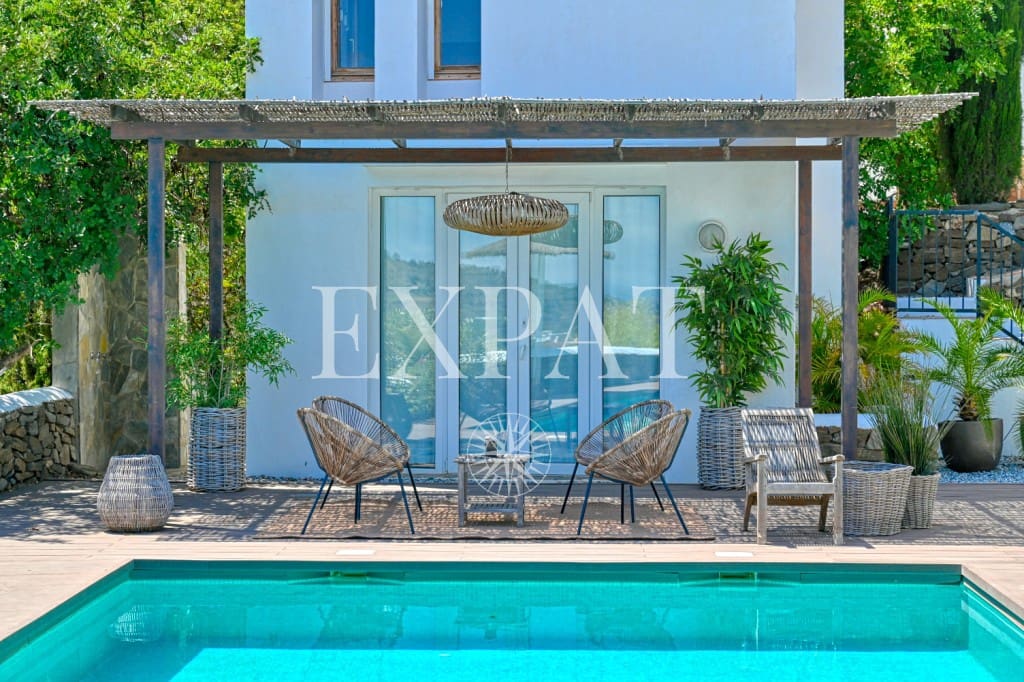 4 sypialnia Finka/Dom wiejski na sprzedaż w Sayalonga z basenem - 798 000 € (Ref: 9276059)