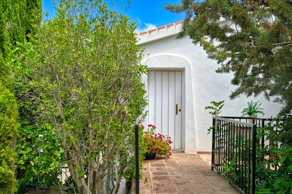 4 sypialnia Finka/Dom wiejski na sprzedaż w Sayalonga z basenem - 798 000 € (Ref: 9276059)