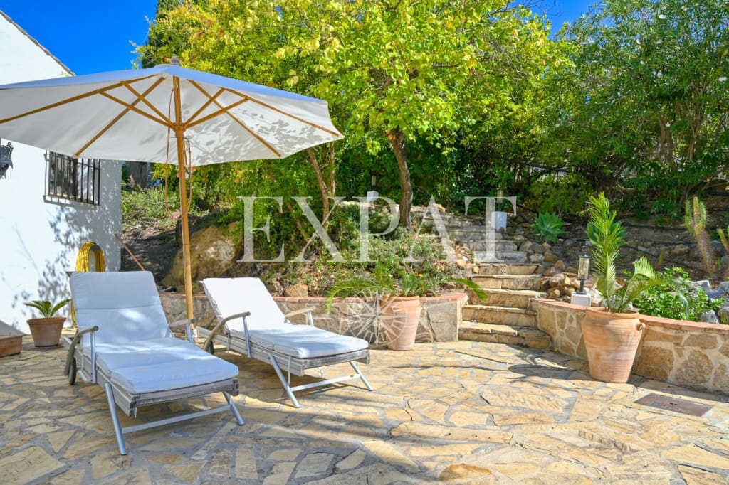 4 chambre Finca/Maison de Campagne à vendre à Alcaucin avec piscine - 575 000 € (Ref: 9300888)