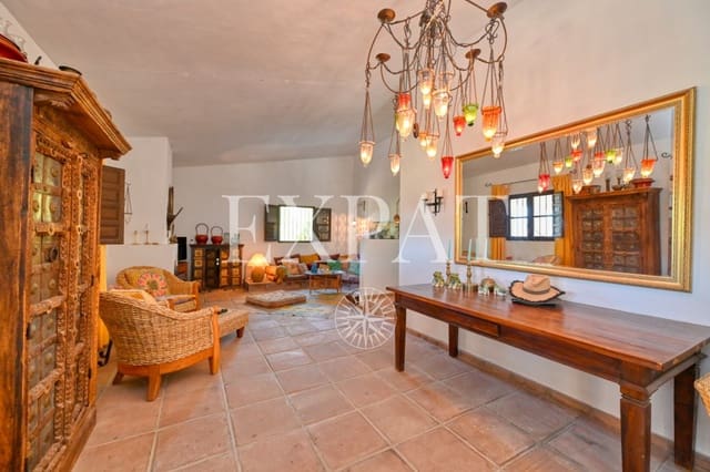 4 chambre Finca/Maison de Campagne à vendre à Alcaucín avec piscine - 575 000 € (Ref: 9300888)