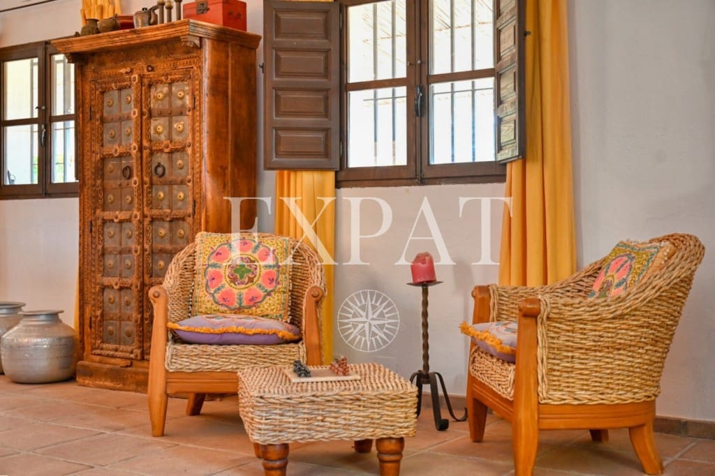 4 chambre Finca/Maison de Campagne à vendre à Alcaucin avec piscine - 575 000 € (Ref: 9300888)