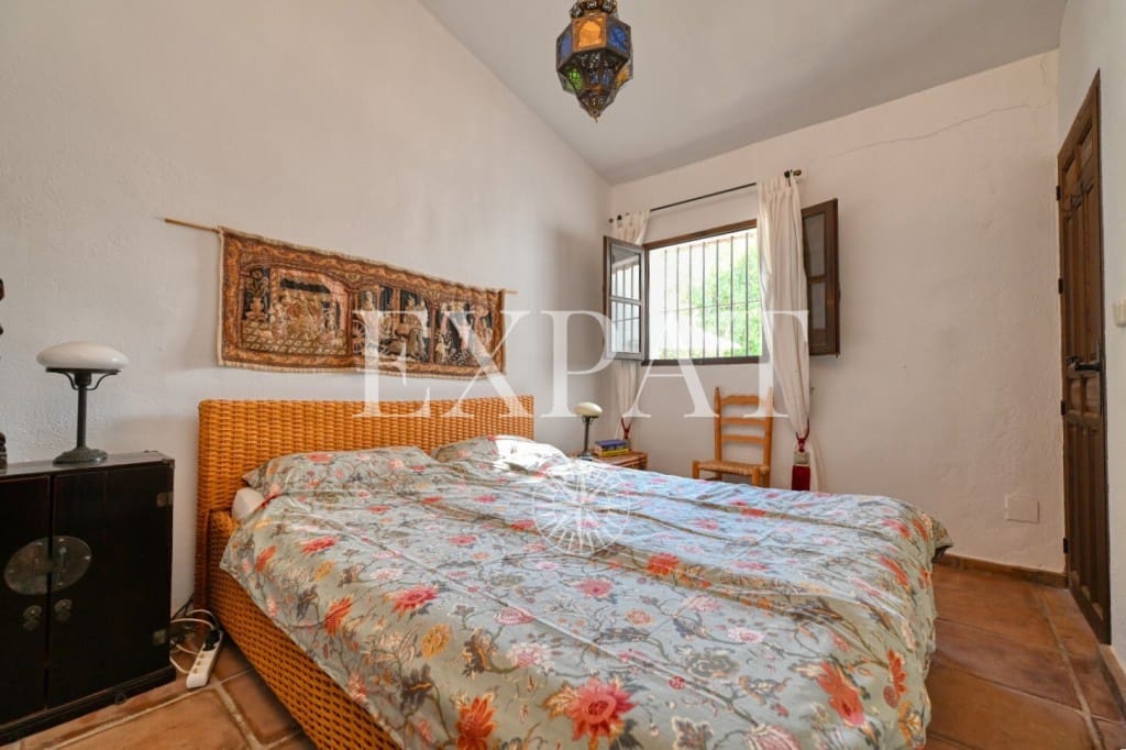 4 chambre Finca/Maison de Campagne à vendre à Alcaucin avec piscine - 575 000 € (Ref: 9300888)