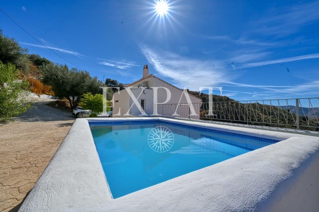 4 sovrum Finca/Hus på landet till salu i Sedella med pool - 350 000 € (Ref: 9334572)