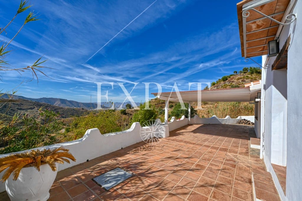 4 sovrum Finca/Hus på landet till salu i Sedella med pool - 350 000 € (Ref: 9334572)