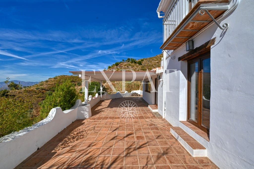 4 sovrum Finca/Hus på landet till salu i Sedella med pool - 350 000 € (Ref: 9334572)