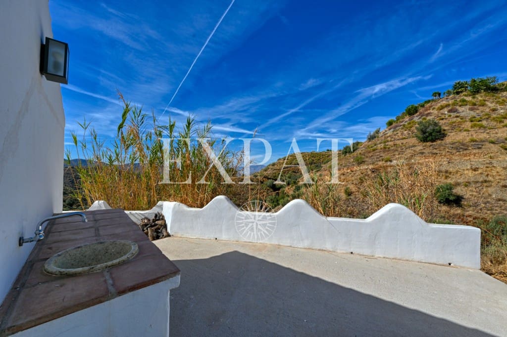 4 sovrum Finca/Hus på landet till salu i Sedella med pool - 350 000 € (Ref: 9334572)