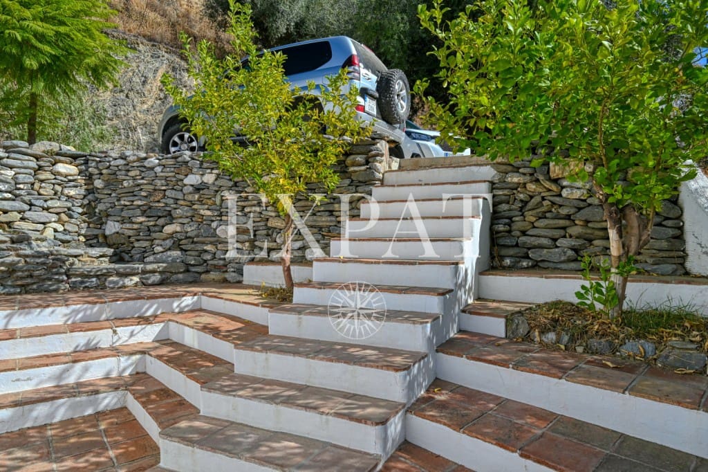 4 sovrum Finca/Hus på landet till salu i Sedella med pool - 350 000 € (Ref: 9334572)