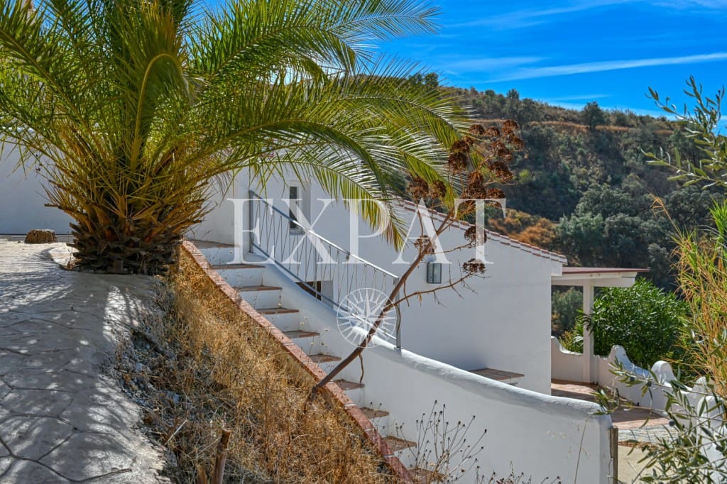 4 sovrum Finca/Hus på landet till salu i Sedella med pool - 350 000 € (Ref: 9334572)