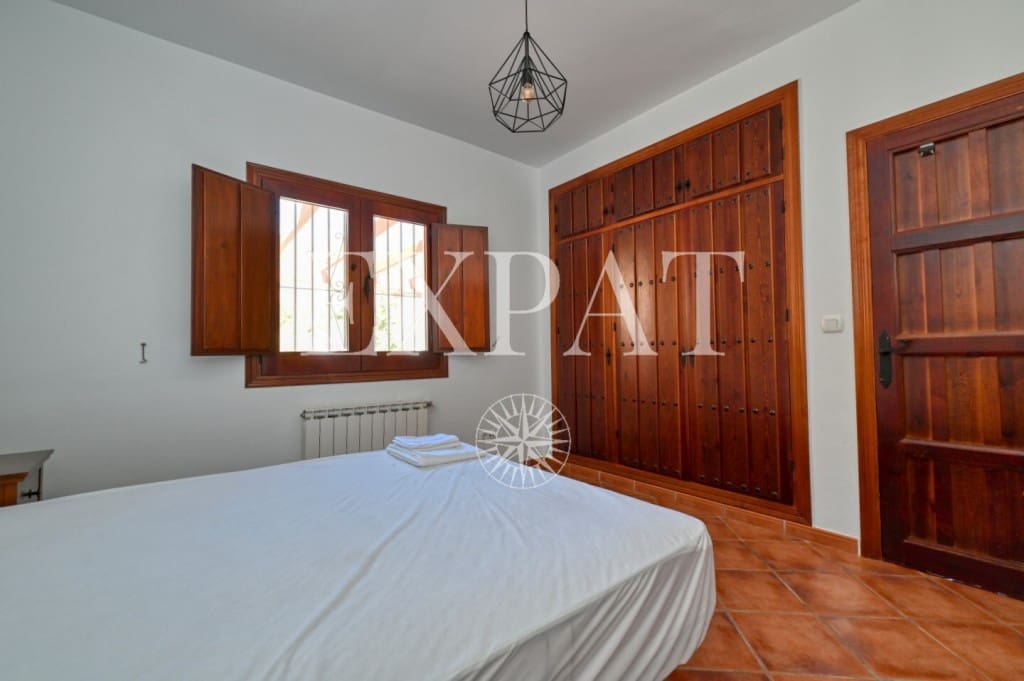 3 soveværelse Finca/Landehus til salg i Archez med swimmingpool - € 350.000 (Ref: 9342053)