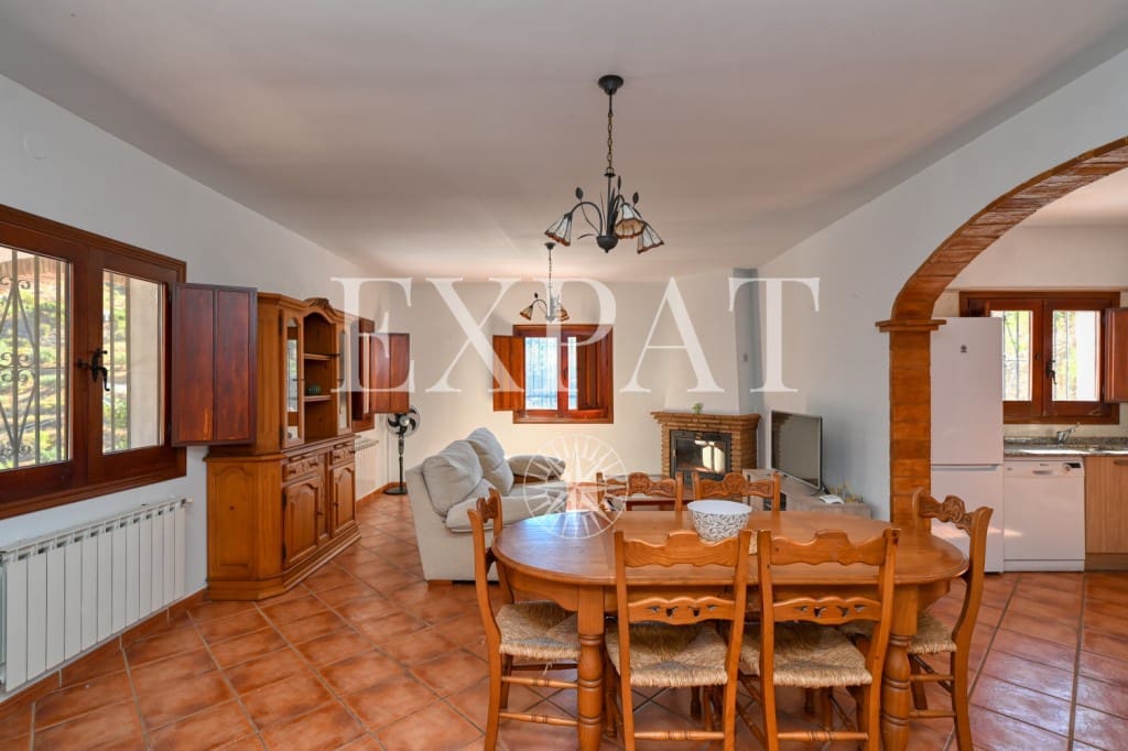 3 soveværelse Finca/Landehus til salg i Archez med swimmingpool - € 350.000 (Ref: 9342053)