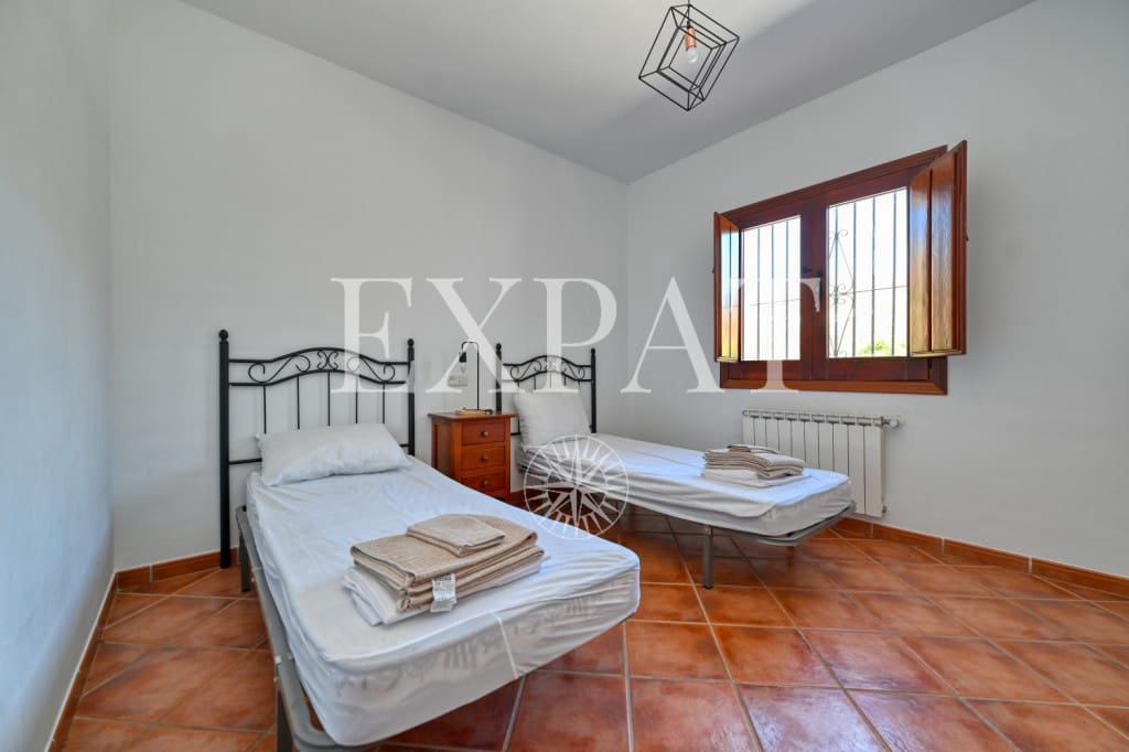 3 soveværelse Finca/Landehus til salg i Archez med swimmingpool - € 350.000 (Ref: 9342053)