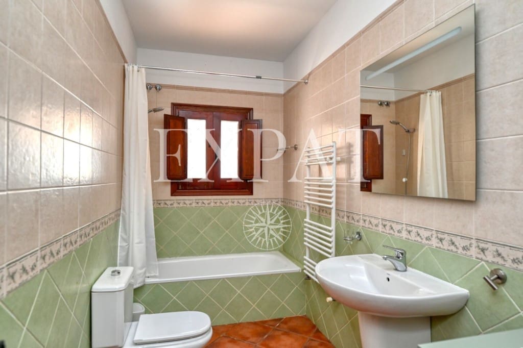 3 soveværelse Finca/Landehus til salg i Archez med swimmingpool - € 350.000 (Ref: 9342053)