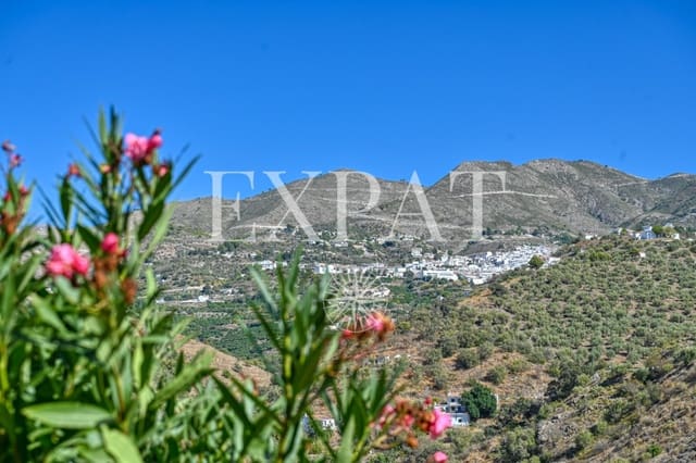 3 slaapkamer Finca/Landhuis te koop in Archez met zwembad - € 350.000 (Ref: 9342053)