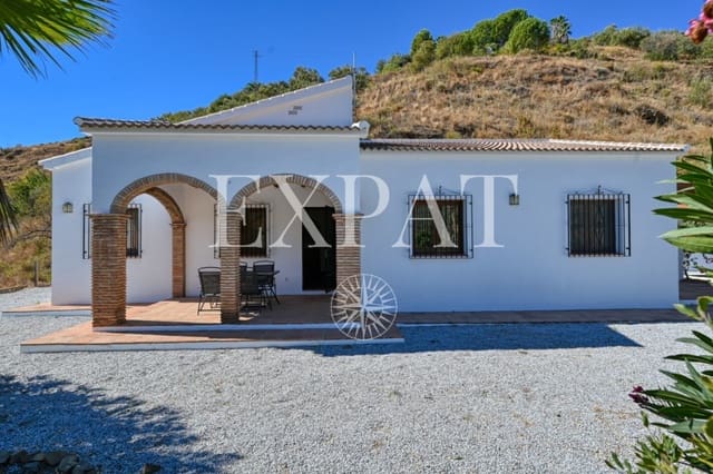 3 slaapkamer Finca/Landhuis te koop in Archez met zwembad - € 350.000 (Ref: 9342053)