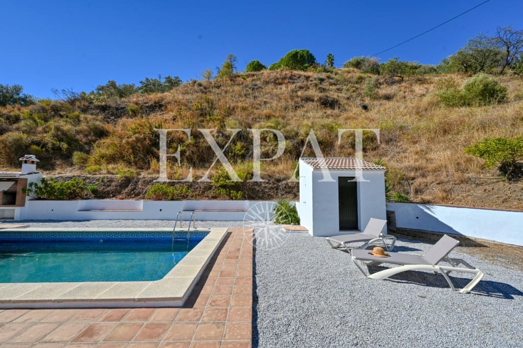 3 soveværelse Finca/Landehus til salg i Archez med swimmingpool - € 350.000 (Ref: 9342053)