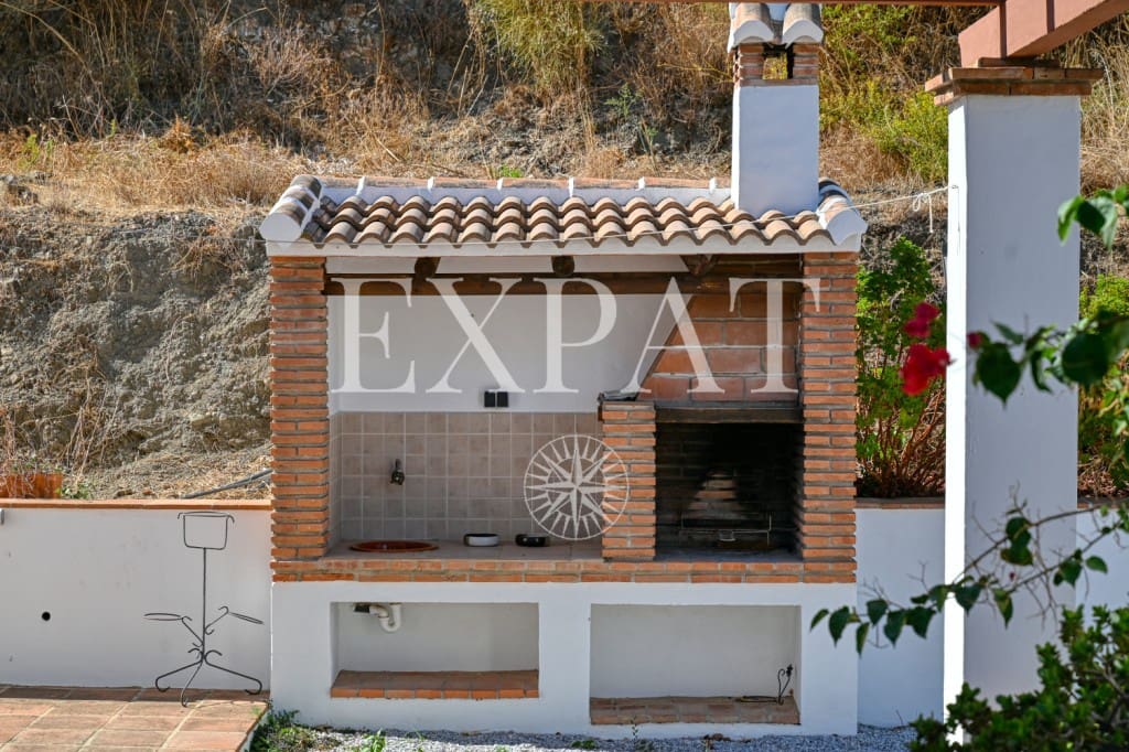 3 soveværelse Finca/Landehus til salg i Archez med swimmingpool - € 350.000 (Ref: 9342053)