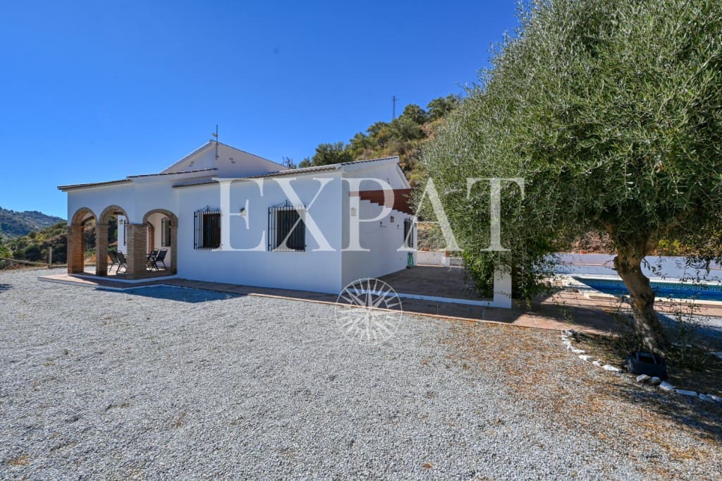 3 soveværelse Finca/Landehus til salg i Archez med swimmingpool - € 350.000 (Ref: 9342053)