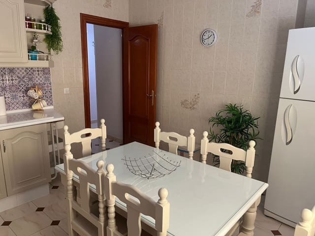 3 makuuhuone Omakotitalo vuokrattavana paikassa Corumbela, Sayalonga - 650 € (Ref: 9344384)