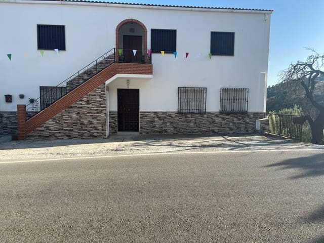 3 makuuhuone Omakotitalo vuokrattavana paikassa Corumbela, Sayalonga - 650 € (Ref: 9344384)