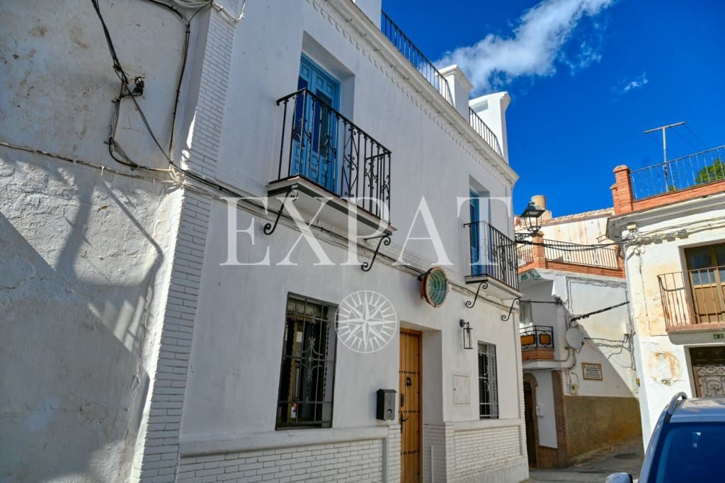 3 soveværelse Byhus til salg i Sedella - € 298.000 (Ref: 9346895)