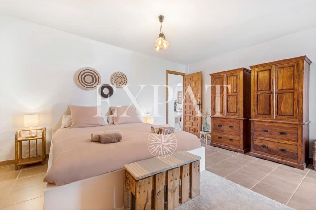 4 slaapkamer Finca/Landhuis te koop in Canillas de Aceituno met zwembad - € 340.000 (Ref: 9356687)