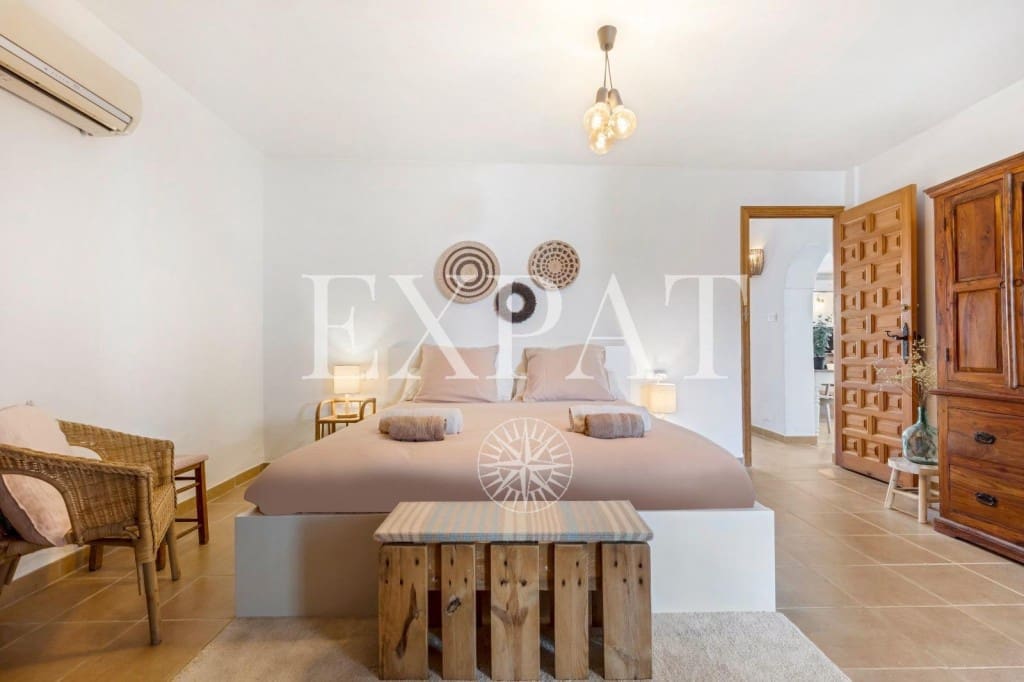 4 slaapkamer Finca/Landhuis te koop in Canillas de Aceituno met zwembad - € 340.000 (Ref: 9356687)