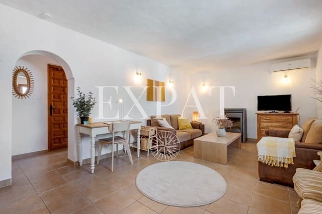 4 slaapkamer Finca/Landhuis te koop in Canillas de Aceituno met zwembad - € 340.000 (Ref: 9356687)