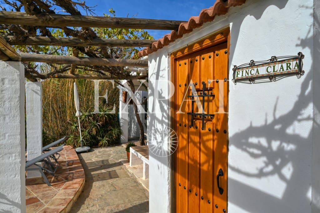 4 slaapkamer Finca/Landhuis te koop in Canillas de Aceituno met zwembad - € 340.000 (Ref: 9356687)