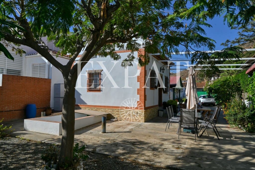 3 sovrum Villa till salu i Almayate - 545 000 € (Ref: 9371791)