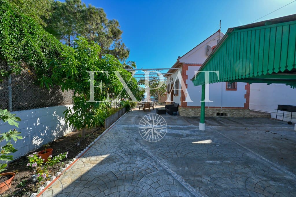 3 sovrum Villa till salu i Almayate - 545 000 € (Ref: 9371791)