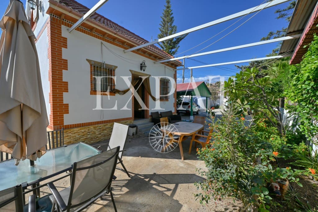 3 sovrum Villa till salu i Almayate - 545 000 € (Ref: 9371791)