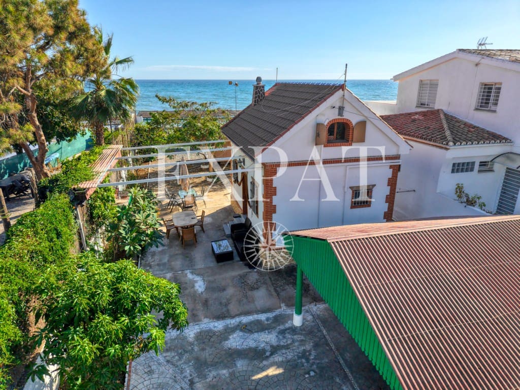 3 sovrum Villa till salu i Almayate - 545 000 € (Ref: 9371791)