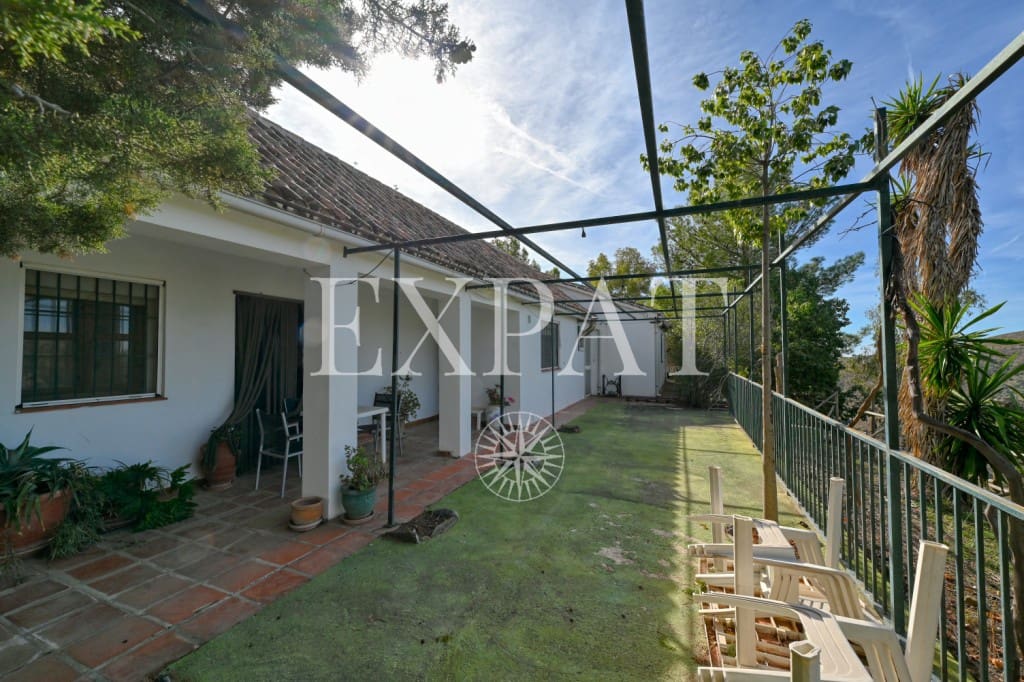 3 soverom Finca/Herregård til salgs i Sedella med svømmebasseng - € 398 000 (Ref: 9393885)