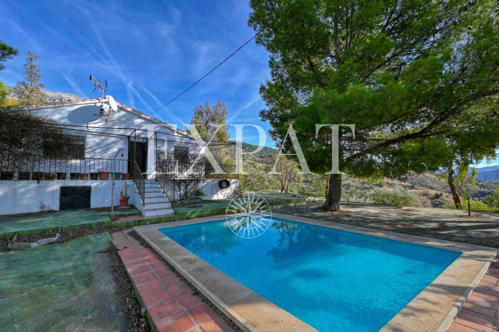 3 soverom Finca/Herregård til salgs i Sedella med svømmebasseng - € 398 000 (Ref: 9393885)