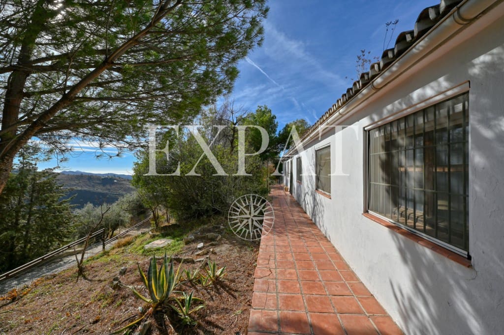 3 soverom Finca/Herregård til salgs i Sedella med svømmebasseng - € 398 000 (Ref: 9393885)