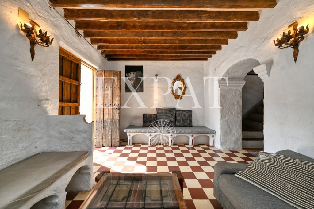 32 soveværelse Finca/Landehus til salg i Vinuela med swimmingpool - € 2.950.000 (Ref: 9395764)