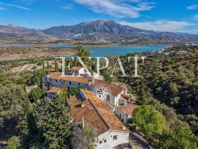 32 soveværelse Finca/Landehus til salg i Viñuela med swimmingpool - € 2.950.000 (Ref: 9395764)