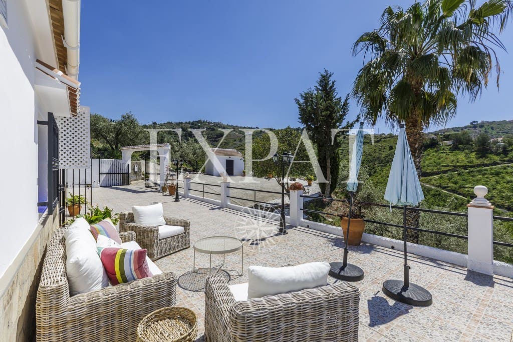 4 soveværelse Finca/Landehus til salg i Competa med swimmingpool - € 389.000 (Ref: 9415648)