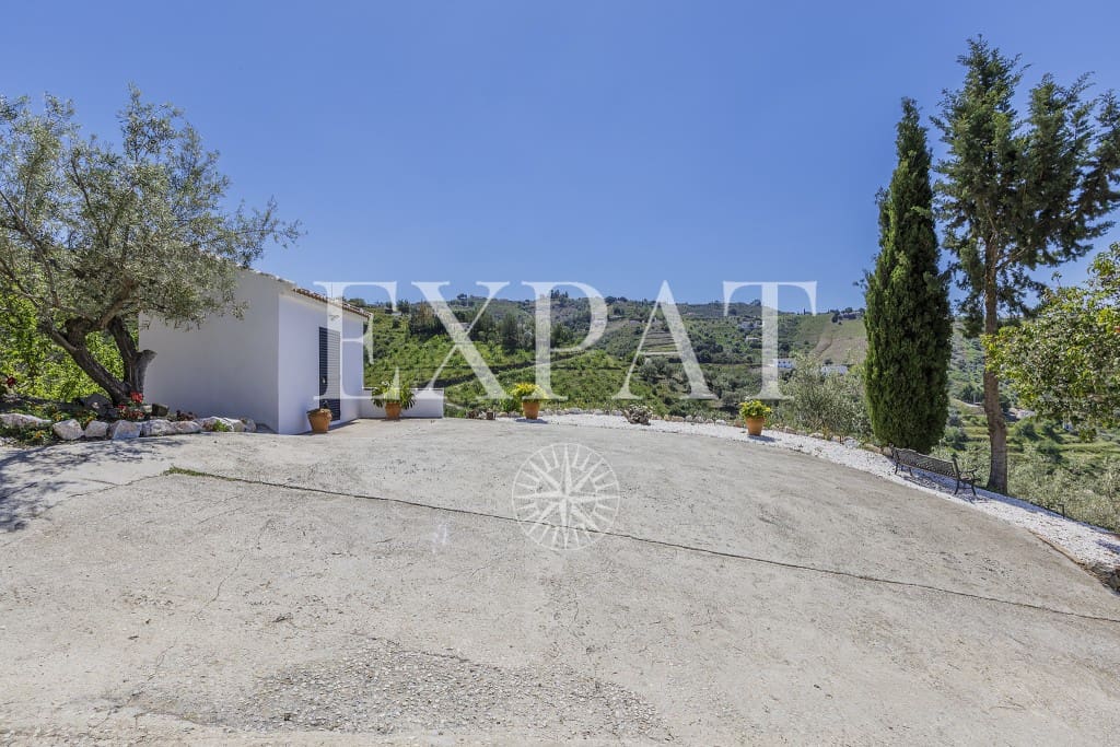 4 soveværelse Finca/Landehus til salg i Competa med swimmingpool - € 389.000 (Ref: 9415648)