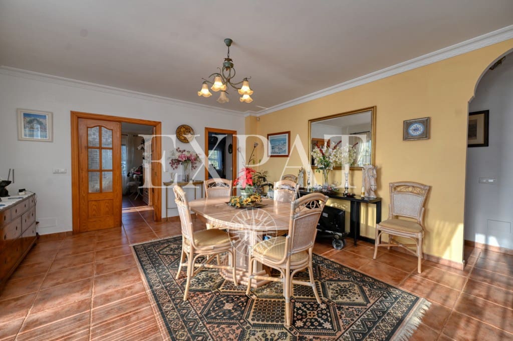 5 sovrum Finca/Hus på landet till salu i Alcaucin med pool - 459 000 € (Ref: 9421993)