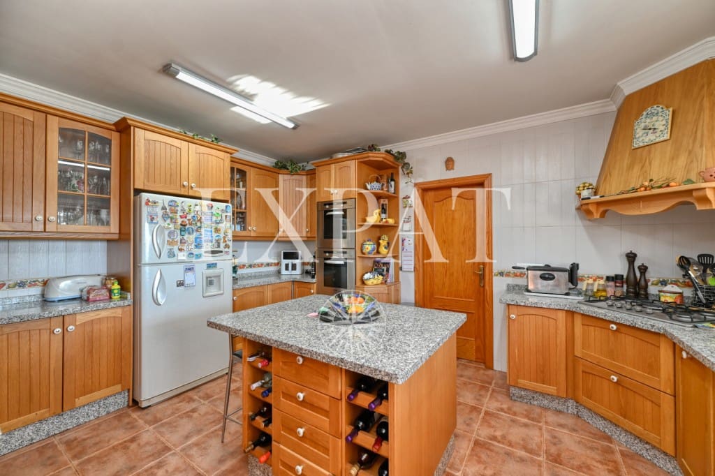 5 sovrum Finca/Hus på landet till salu i Alcaucin med pool - 459 000 € (Ref: 9421993)