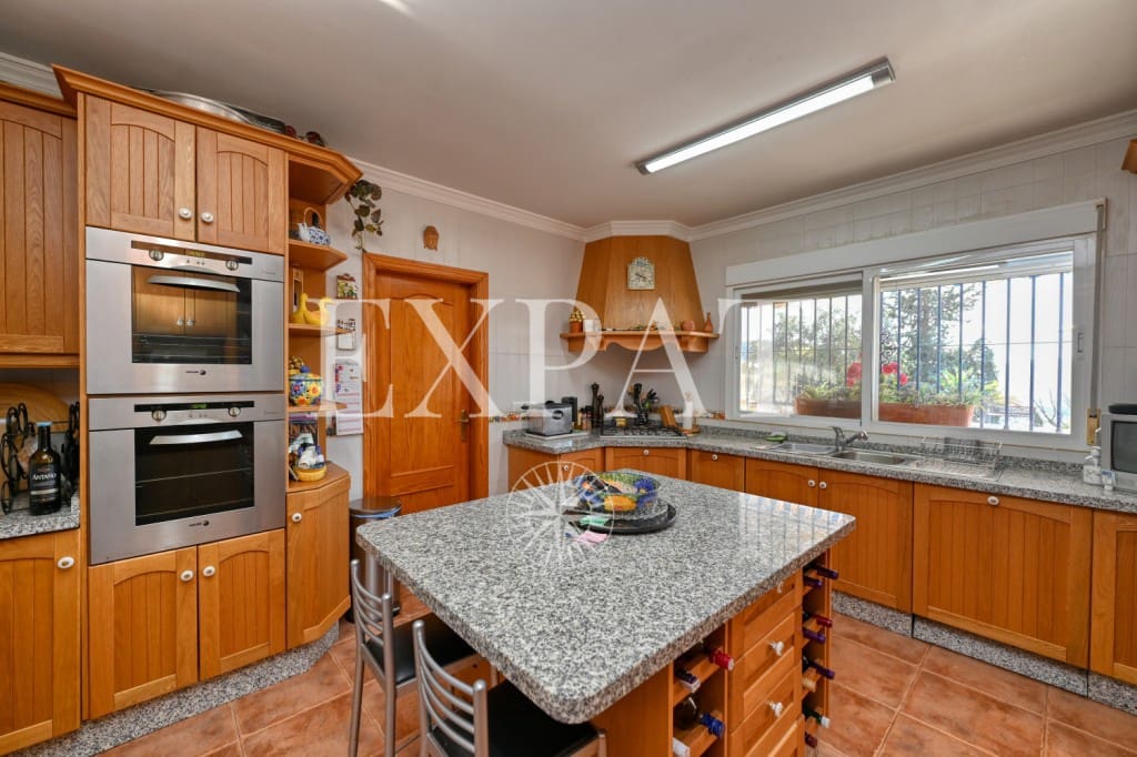 5 sovrum Finca/Hus på landet till salu i Alcaucin med pool - 459 000 € (Ref: 9421993)