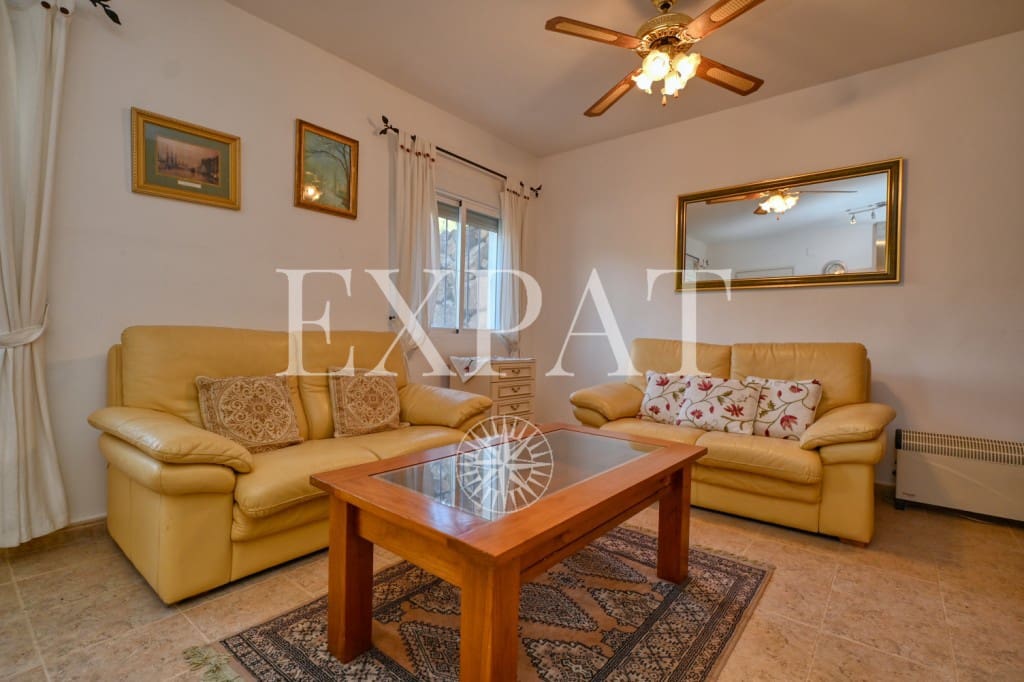 5 sovrum Finca/Hus på landet till salu i Alcaucin med pool - 459 000 € (Ref: 9421993)